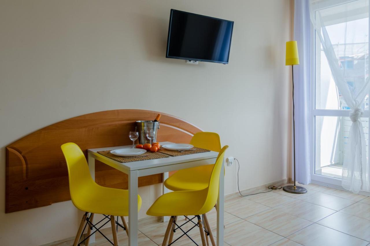 Holiday Home Slavia New 600 Z Balkonem Przy Plazy Miedzyzdroje Kültér fotó